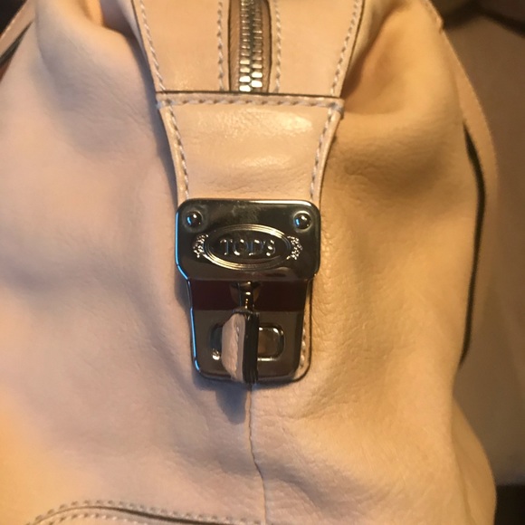 CLASSIC TOD’S D Bag named after Princess Diana! - Picture 4 of 8